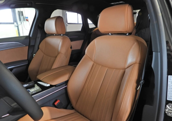 Audi A8 cena 350000 przebieg: 102000, rok produkcji 2022 z Oława małe 352